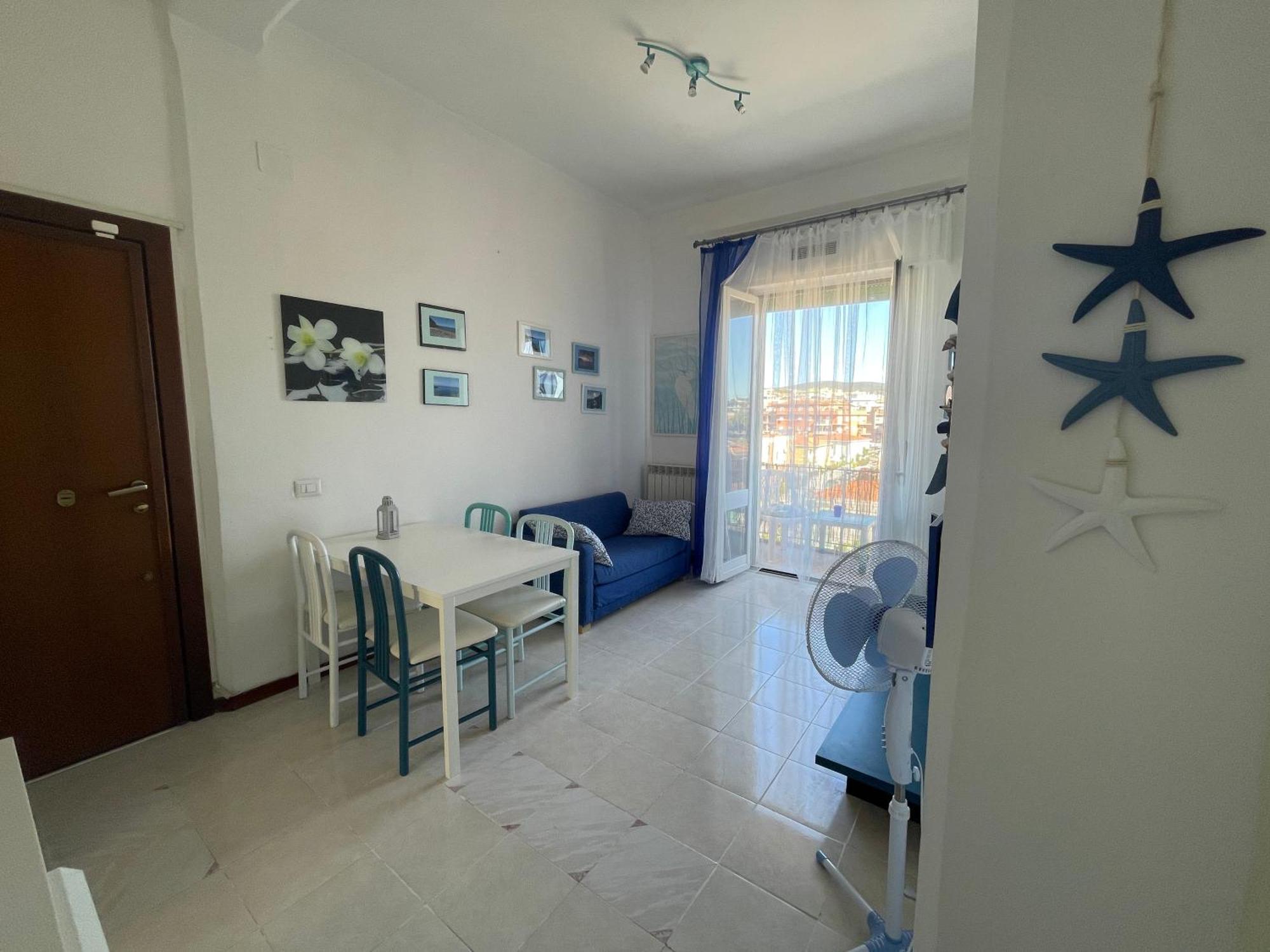 A Un Passo Dal Mare! Apartment ปีออมบีโน ภายนอก รูปภาพ